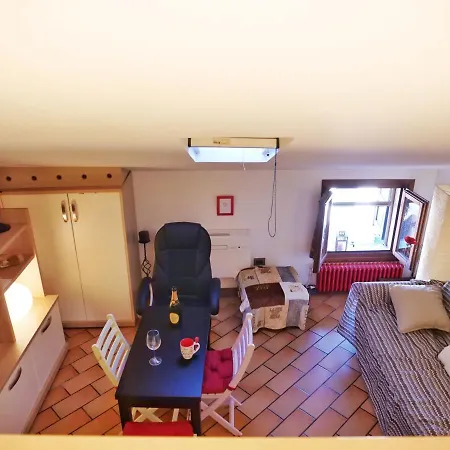 Perla Del Castrum Originale Monolocale-mansardina Nella Vecchia Apartamento Grado